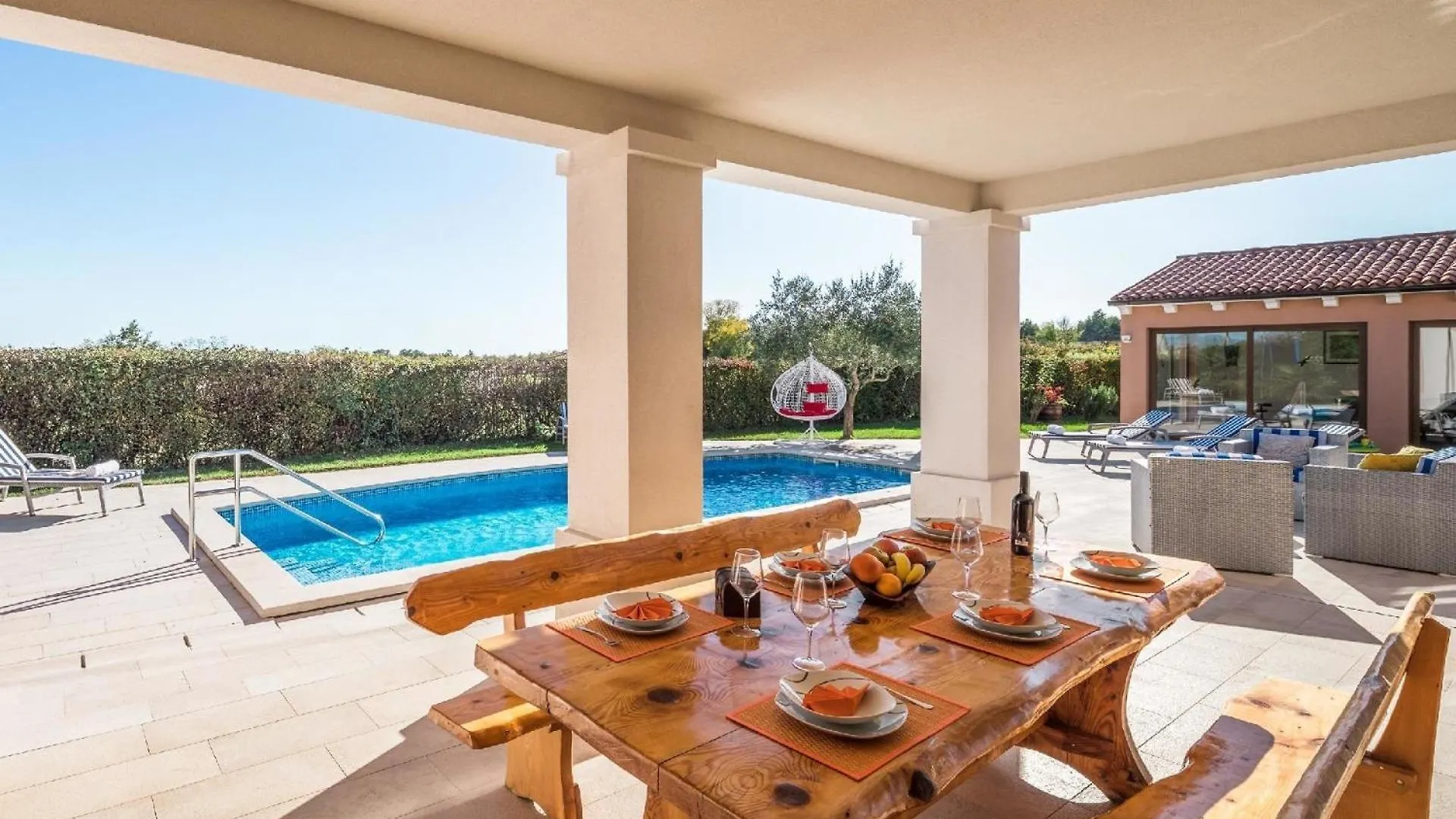 Ferienhaus Mit Privatpool Fuer 10 Personen Ca 310 Qm In Barban, Istrien Bucht Von Rasa Croatia