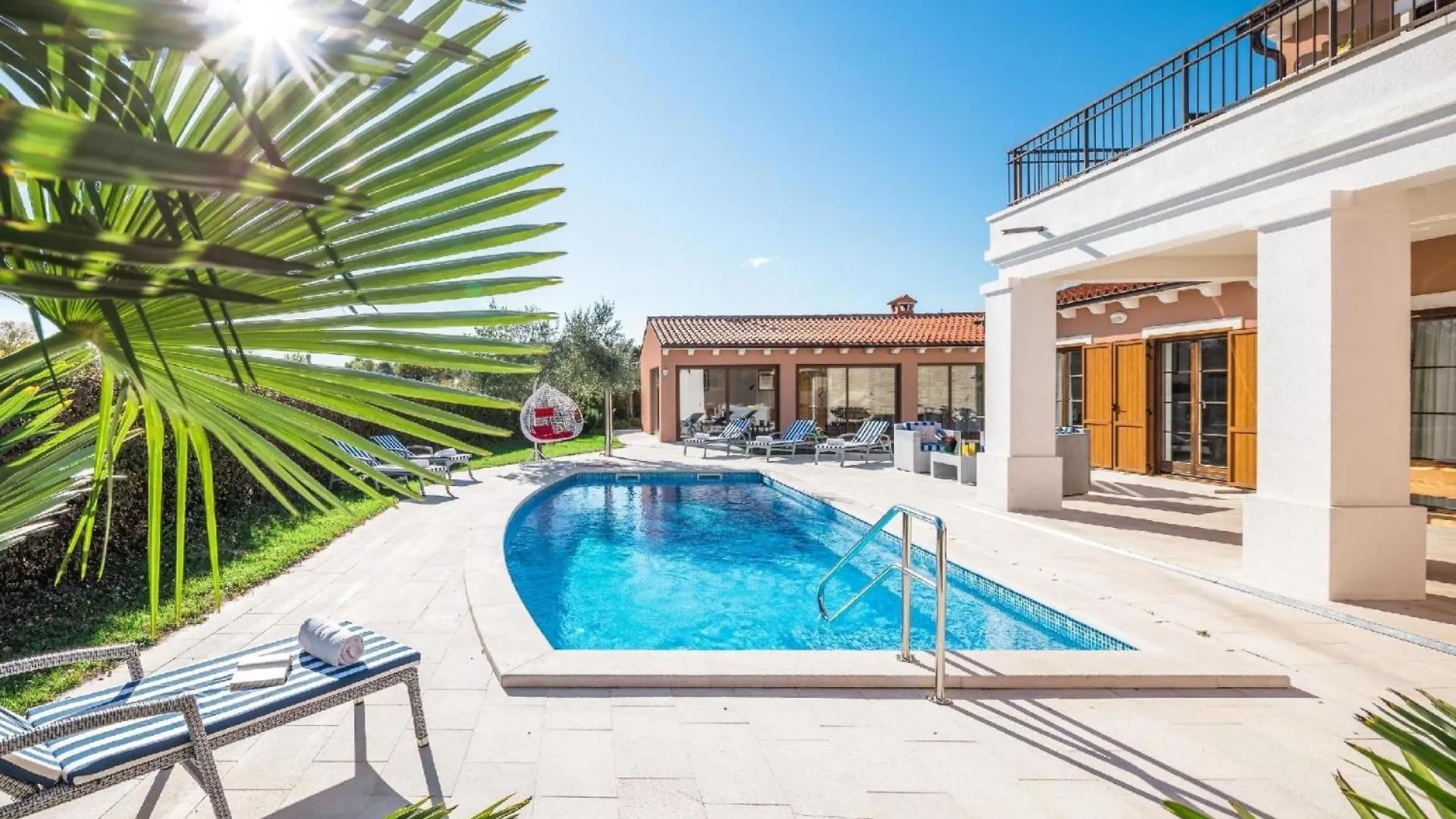 Ferienhaus Mit Privatpool Fuer 10 Personen Ca 310 Qm In Barban, Istrien Bucht Von Rasa Holiday home